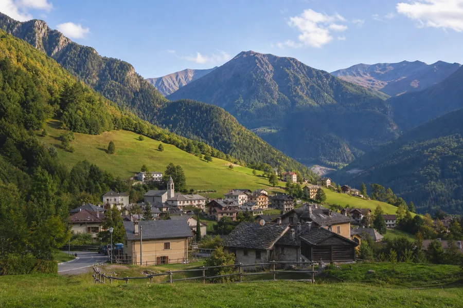Località di montagna raggiunta da soluzioni Internet per zone difficili